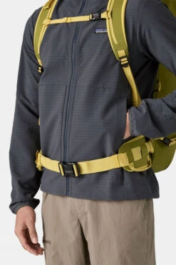 Patagonia Mens R1 Techface Jacket -North Trail Outfitters b12ad90232 4242 t