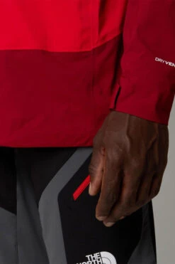 The North Face Mens Signal 2.5L DryVent Jacket -North Trail Outfitters b12ae90450 3031 z