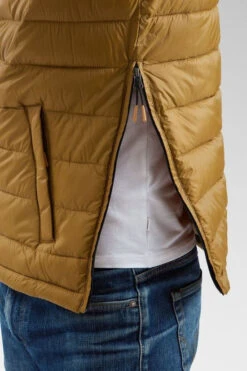 Passenger Crest Recycled Insulated Jacket 13 Passenger Crest Recycled Insulated Jacket -North Trail Outfitters b12aje0104 6464 y